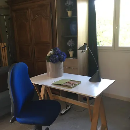 Apartment Le Petit Bois De Clotilde